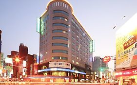 Cambridge Tainan Hotel